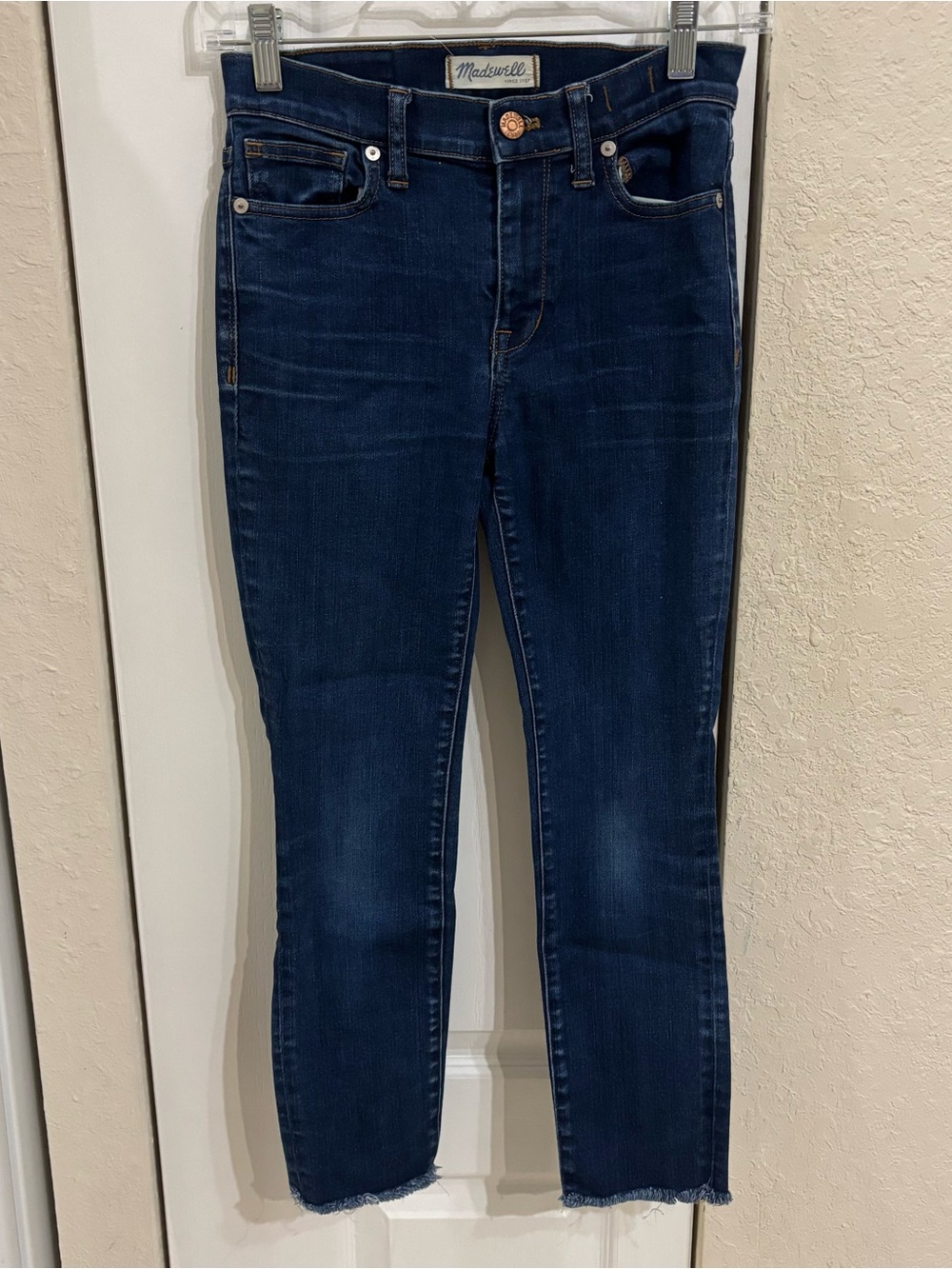 Madewell High Riser Skinny Raw Hem Dark Wash Denim Jeans - Size 25 (MSRP $128)